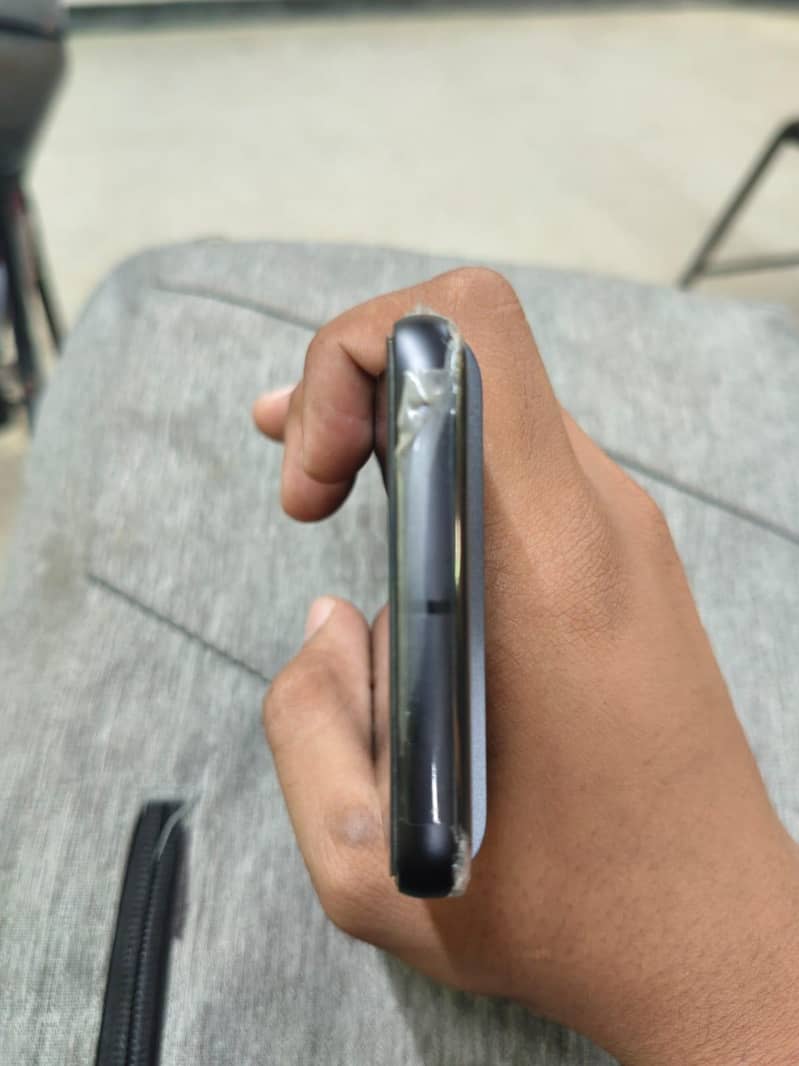 Google Pixel 8 3