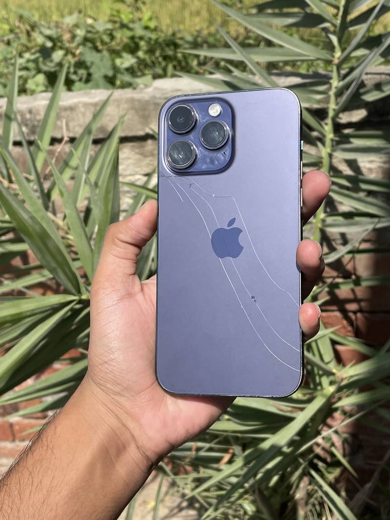 Apple iPhone 14 Pro Max 0