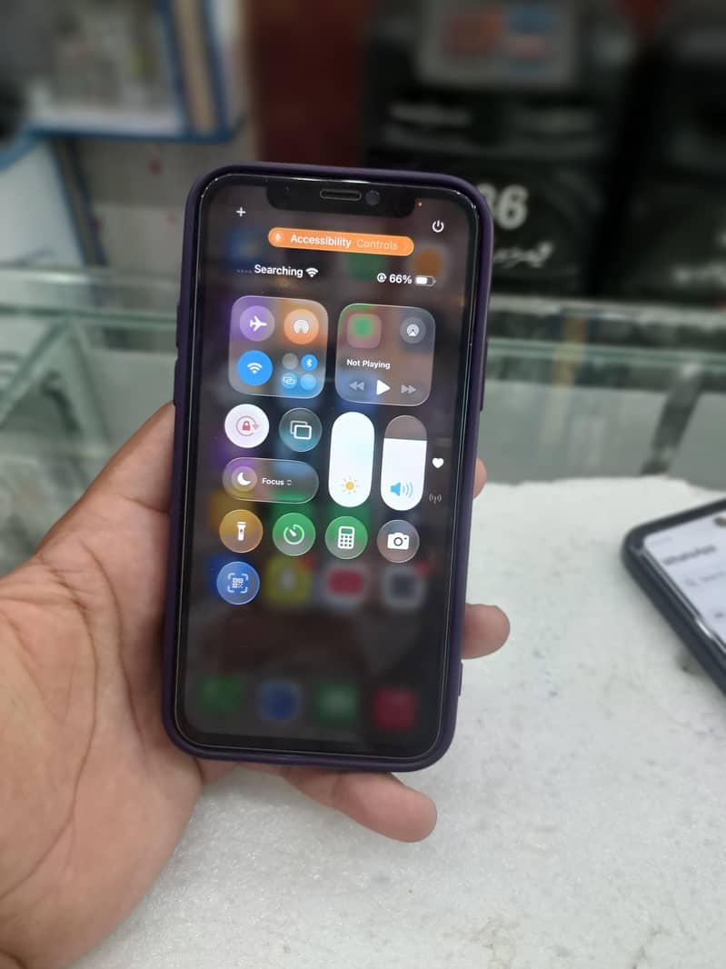 Apple iPhone 11 Pro 6
