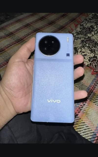 Vivo X90s