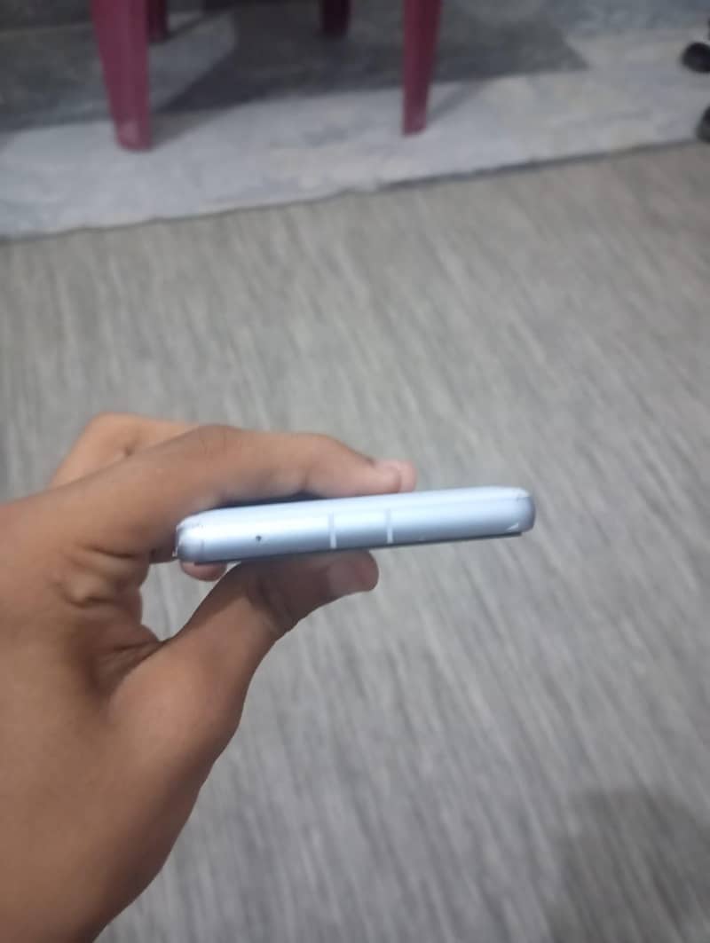 Google Pixel 7a 4