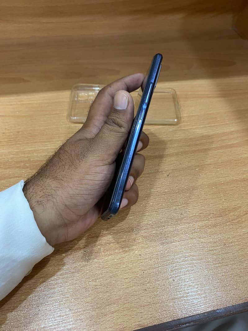 Vivo V21 5