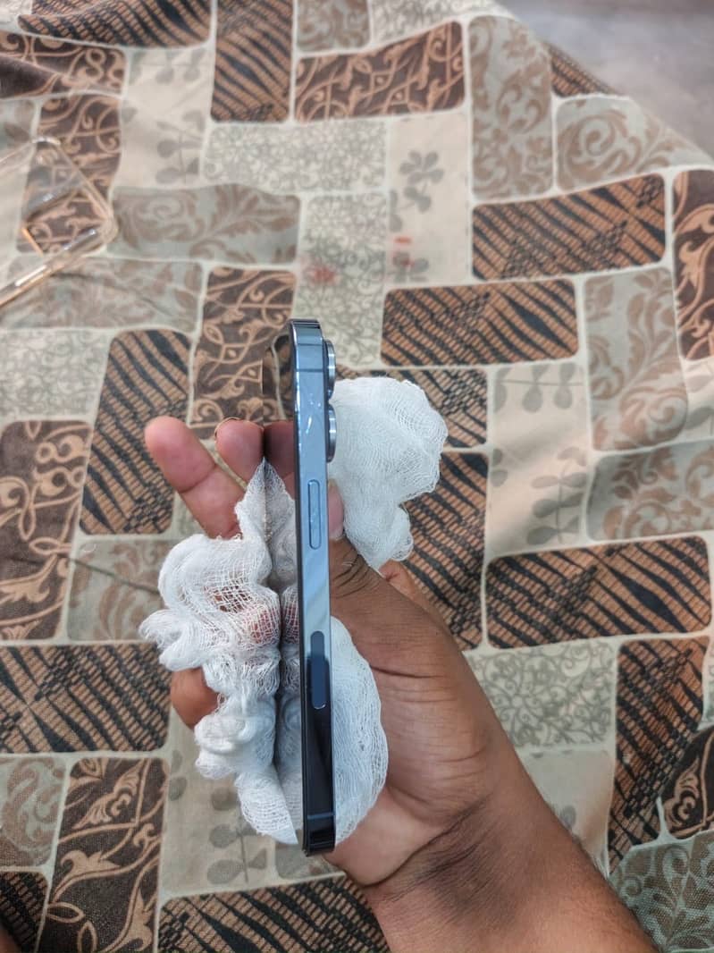 Apple iPhone 13 Pro 7