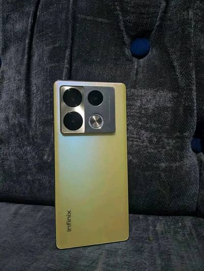Infinix Note 40 Pro