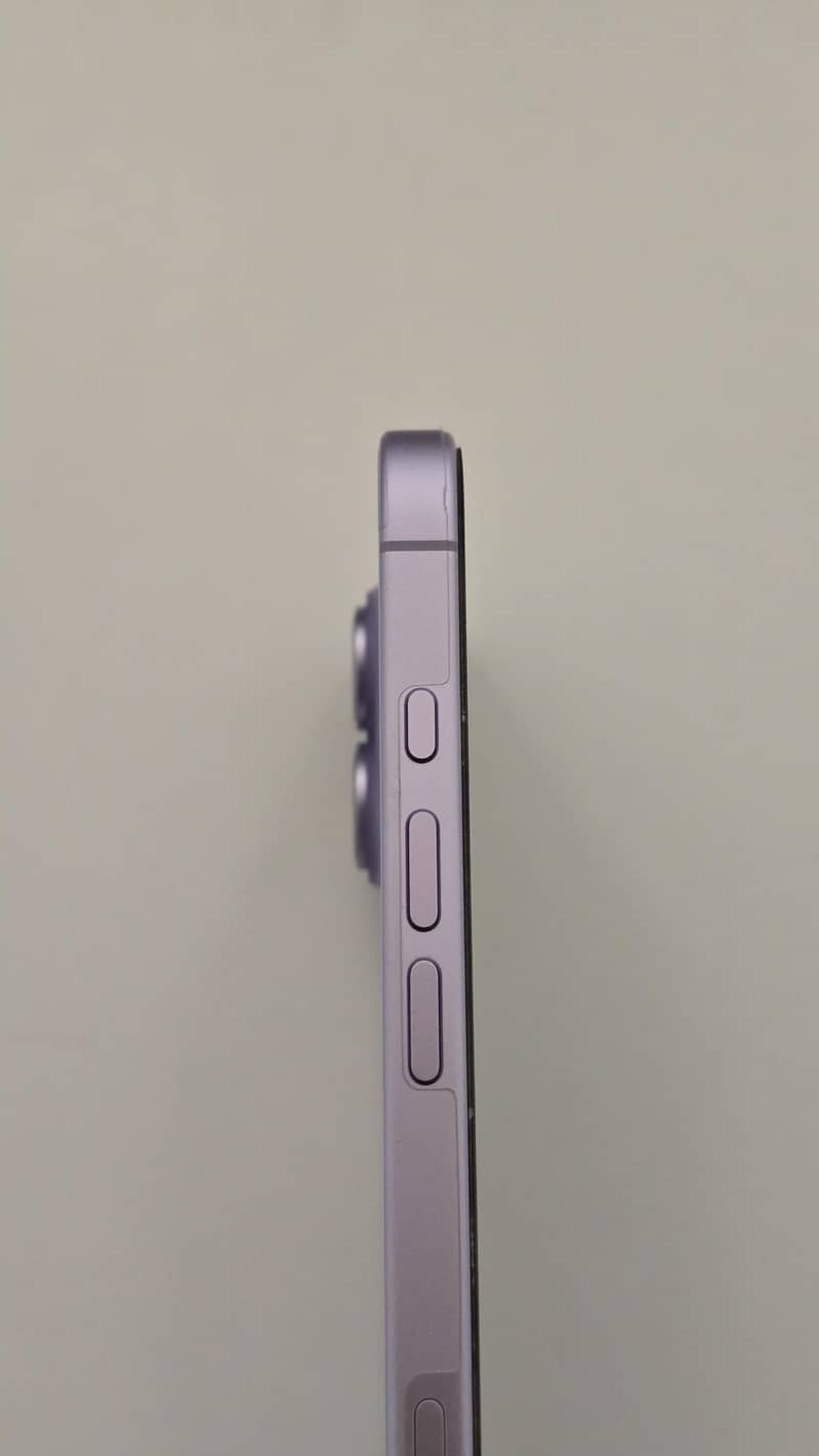 Apple iPhone 17 - PTA Approved | 256GB | 98% Battery | 9.9/10 3
