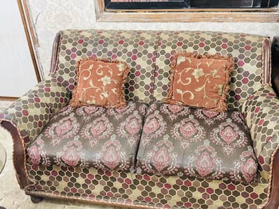 Sofa set.