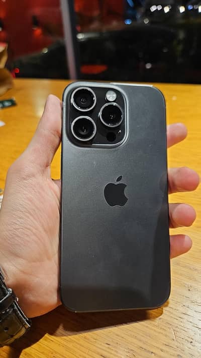 Apple iPhone 15 Pro jv