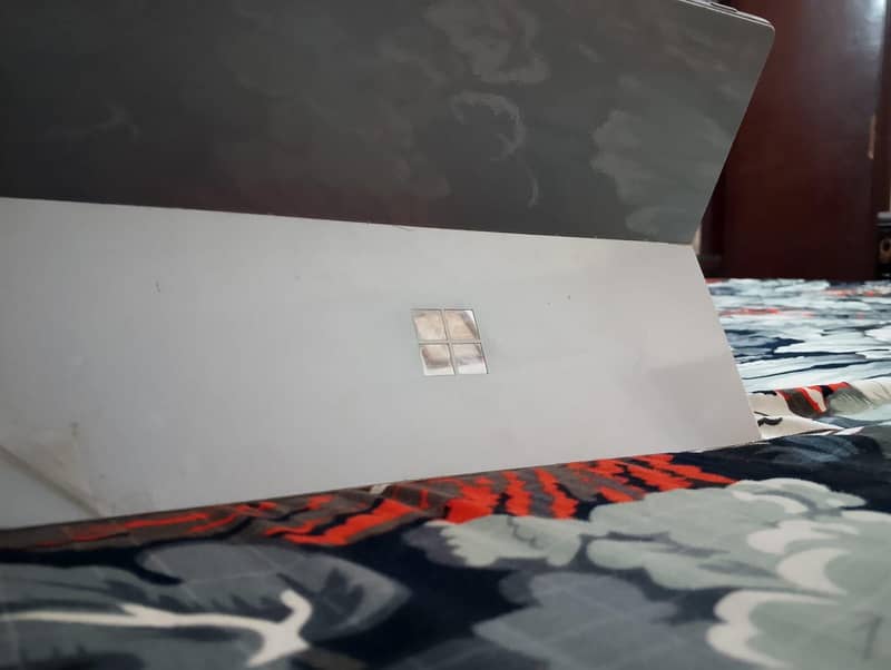 Microsoft Surface Pro 5 touch and type 2