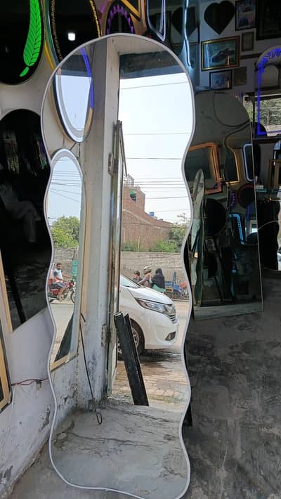 floor mirror