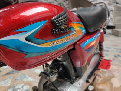 United US70cc 2025/26 Model | Peshawar registered Like New