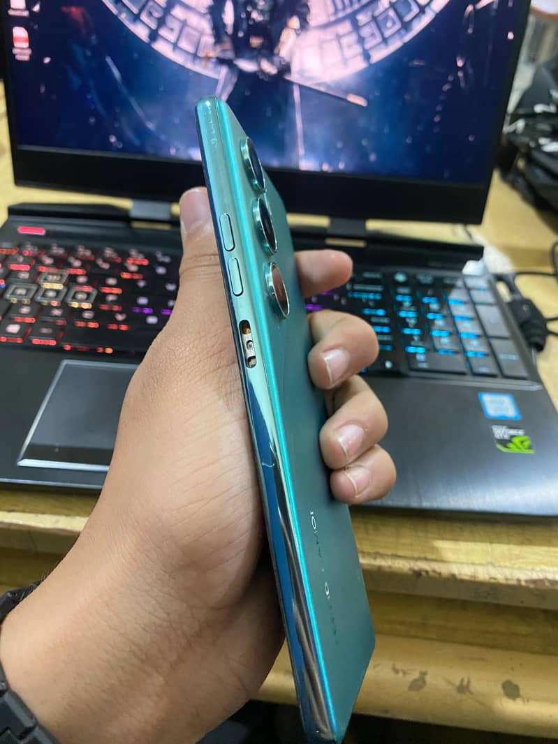 Tecno CAMON 40 3