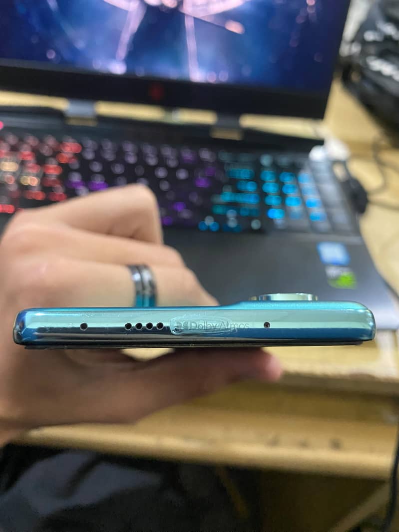 Tecno CAMON 40 4