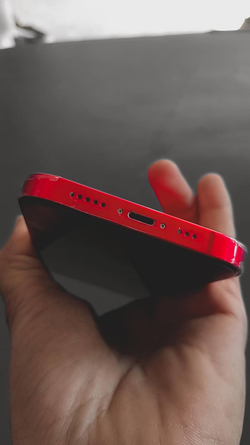 Apple iPhone 14 4