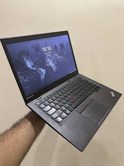 Lenovo Thinkpad X1 carbon Core i5 5th gen
