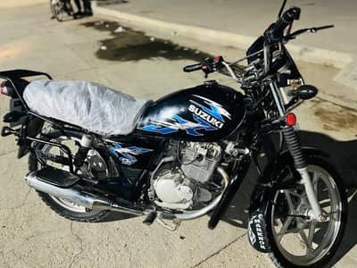 Suzuki GS 150 2017