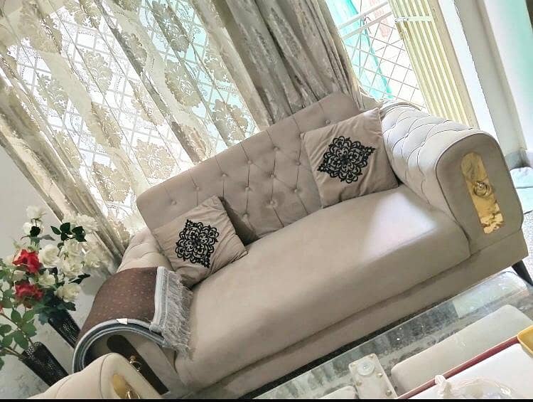 Sofas set with table 1