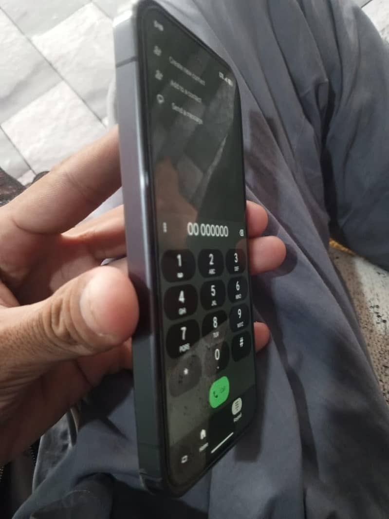 Google Pixel 9a 3