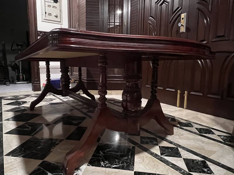 Dining table 4