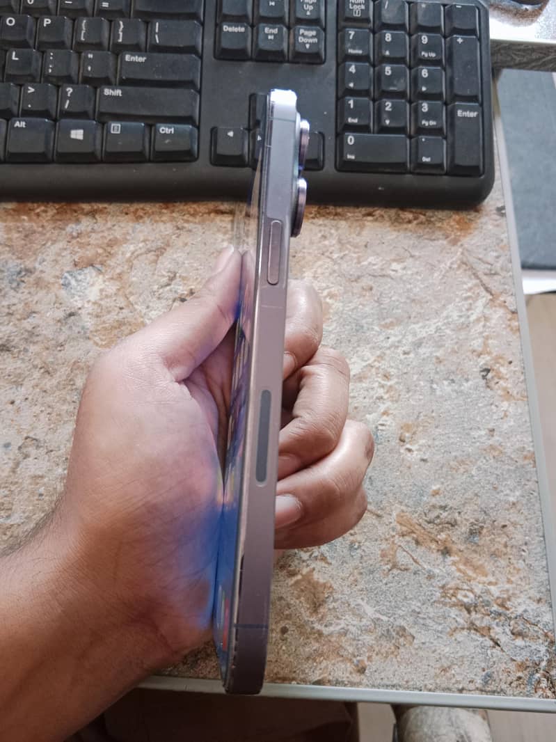 Apple iPhone 14 Pro Max 2