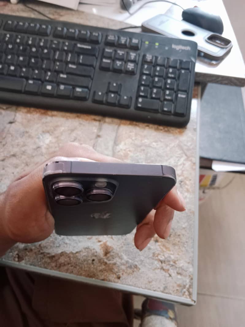 Apple iPhone 14 Pro Max 4