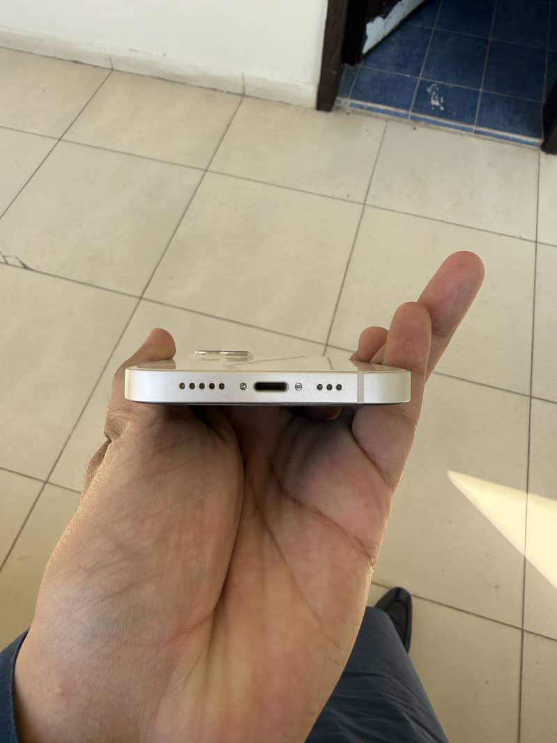 Apple iPhone 13 4