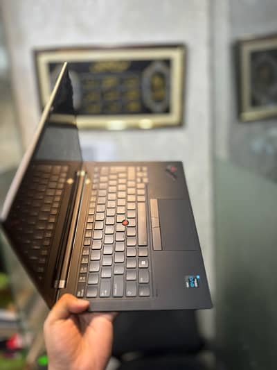Lenovo ThinkPad X1 Carbon Gen 9 | Core i5 11th Gen | 15GB RAM | 256GB