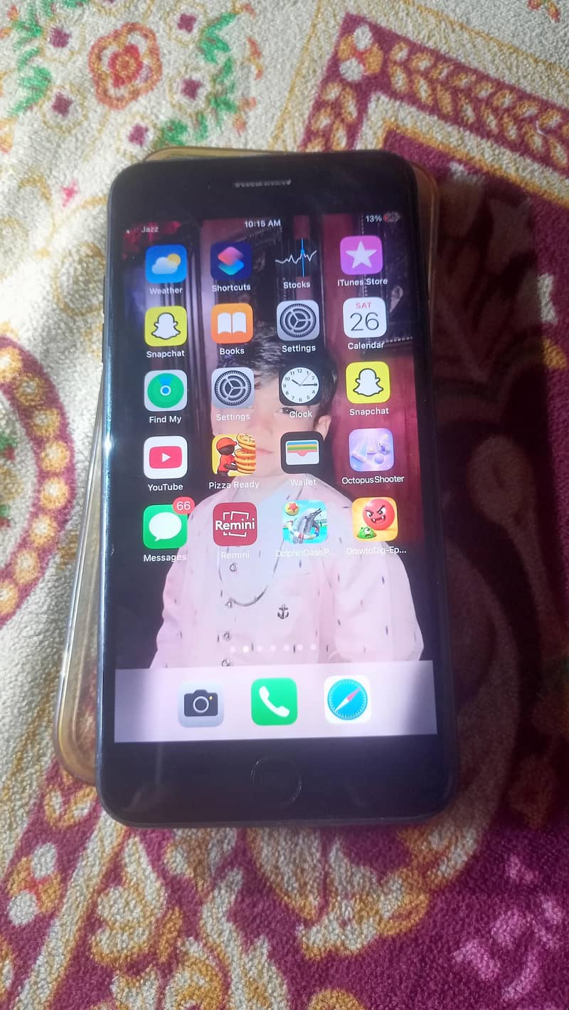 Apple iPhone 7 Plus 6