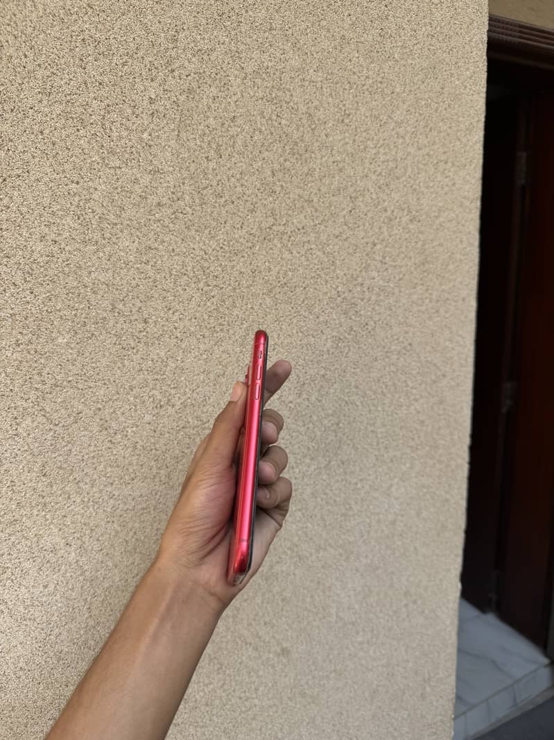 Apple iPhone 11 3