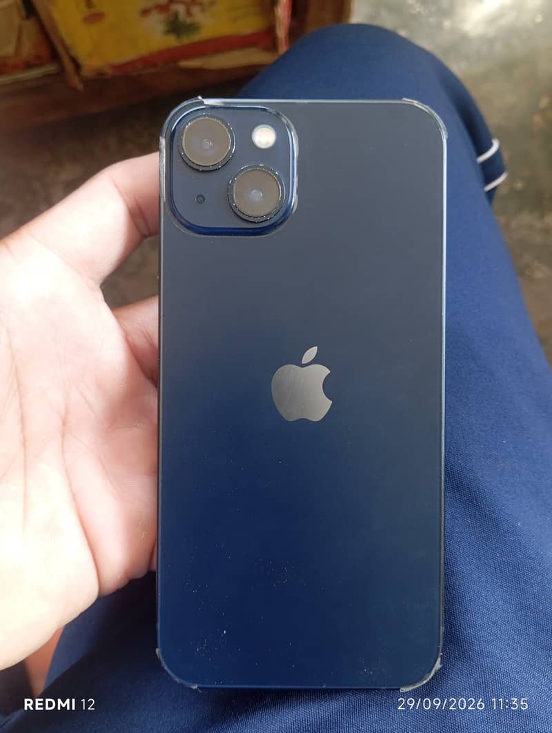 Apple iPhone 13 4