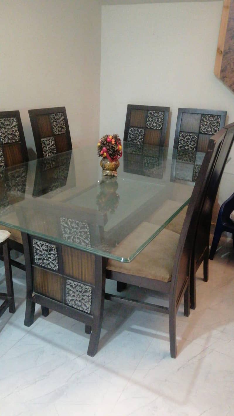 dinning table 0