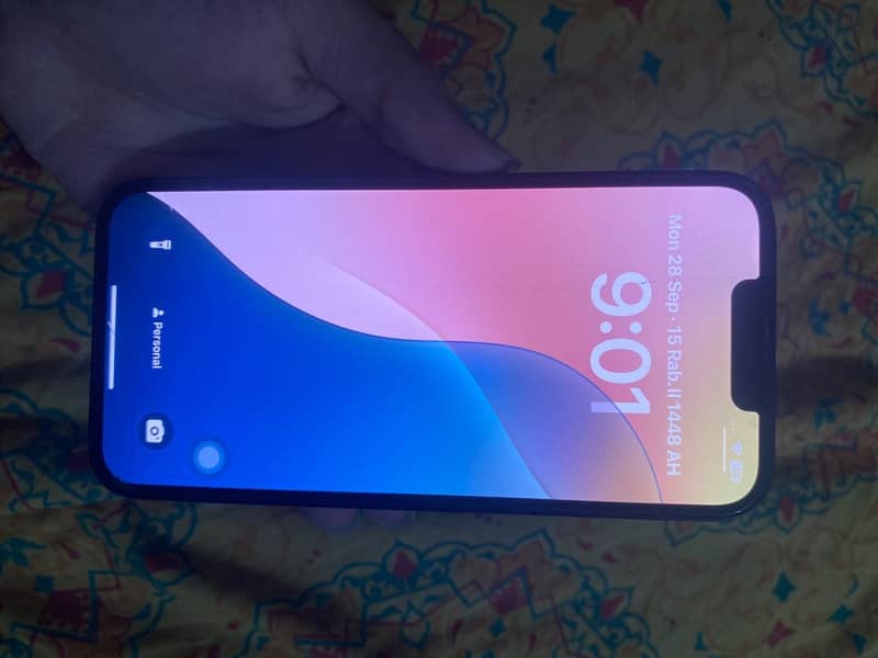 Apple iPhone 13 2