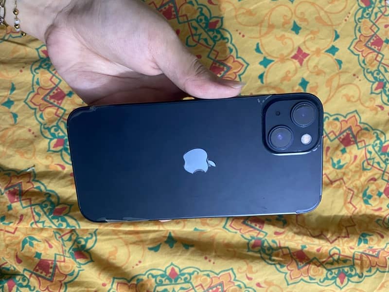 Apple iPhone 13 6
