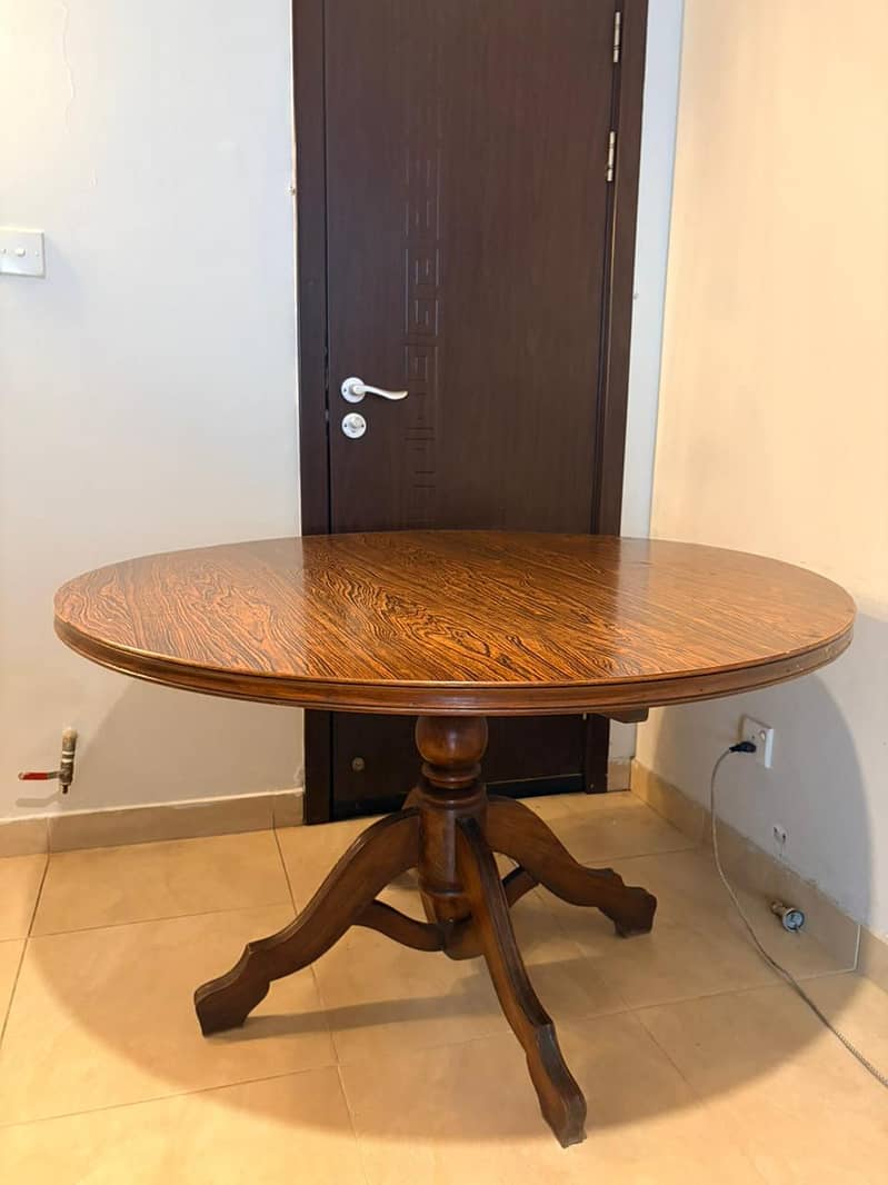 Dining Table with 2 chairs 4