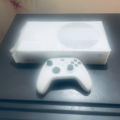 Xbox Series X & series S Gaming Console, 15 days check warranty