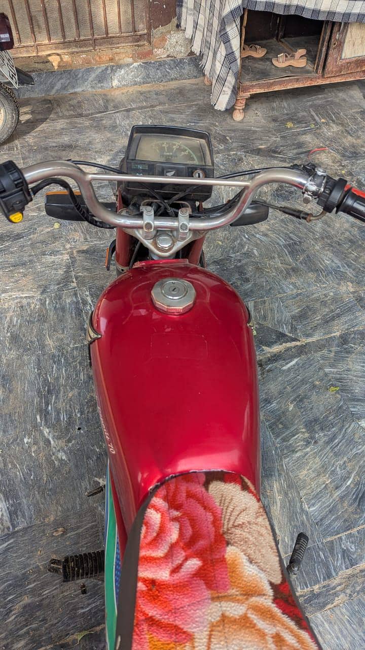 c. d 70 good condition 4