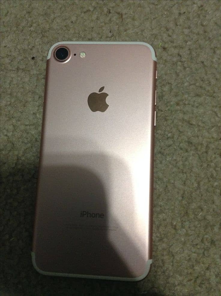 Apple iPhone 7 1