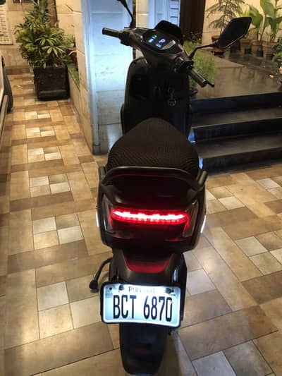 Evee S1 Electric Scooter