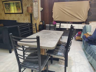 Dinning table with 6 chairs
