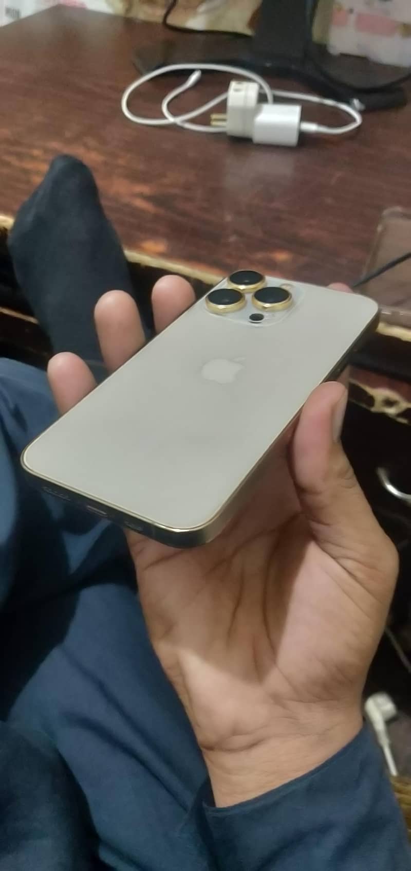 Apple iPhone 13 Pro 4