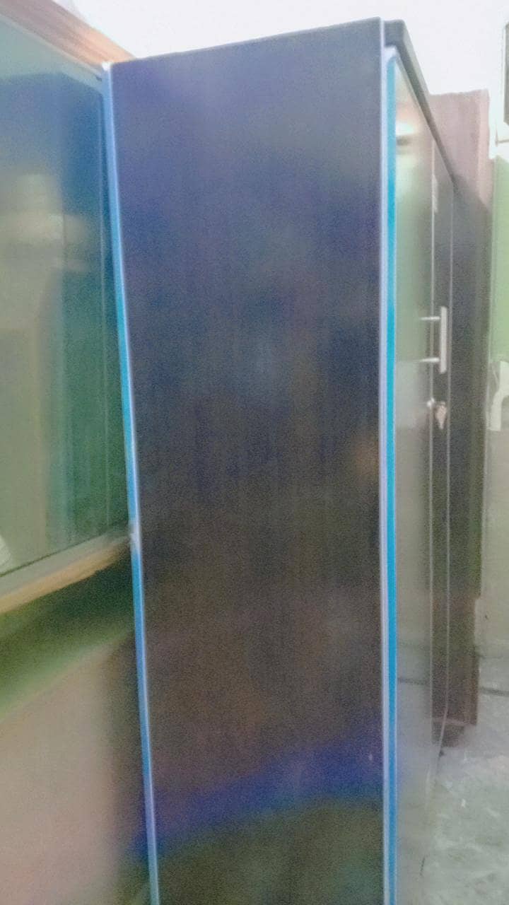 safe almari 1