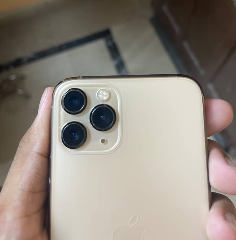 Apple iPhone 11 Pro 5