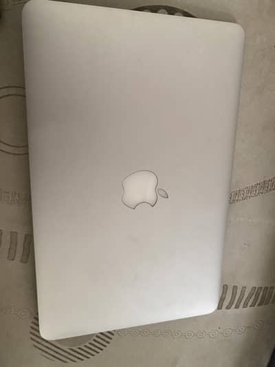MacBook air (2014) 4/128