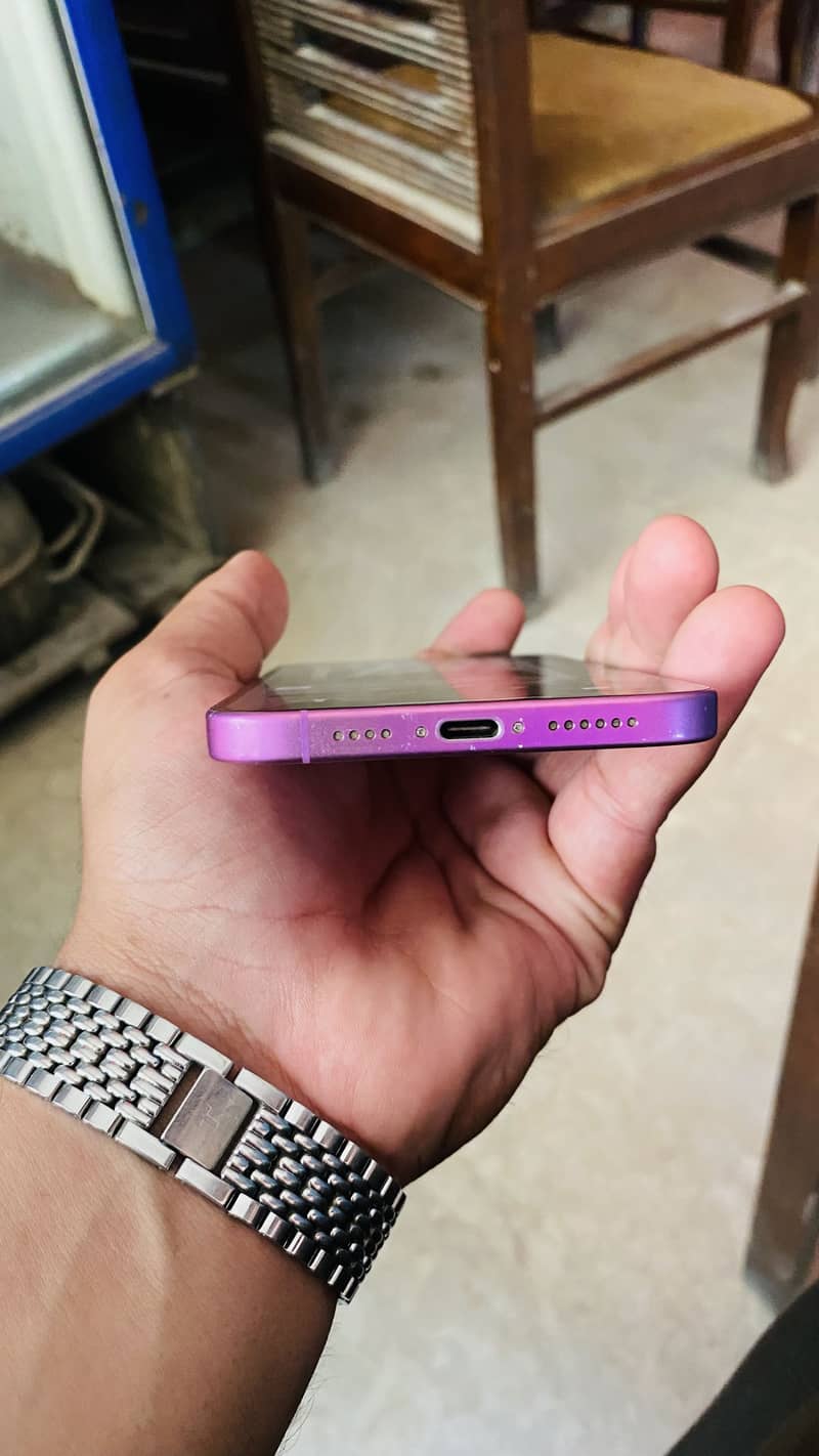 Apple iPhone 16 Plus 3