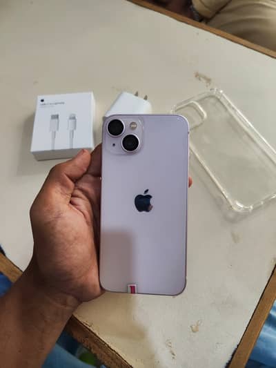 Apple iPhone 13