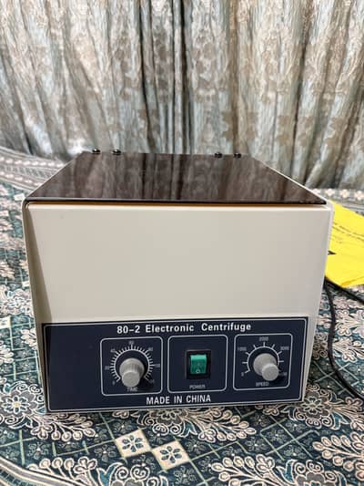 Centrifuge machine 12 vials