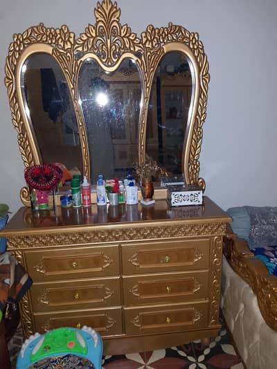 Dressing tabal and Almari or Bartan Almari for sale