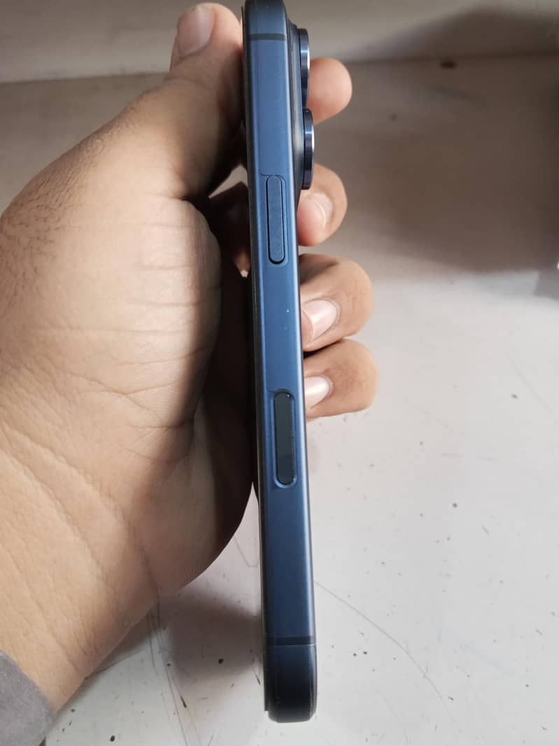 Apple iPhone 17 Pro 2