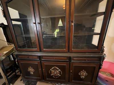 Kitchen cabinet