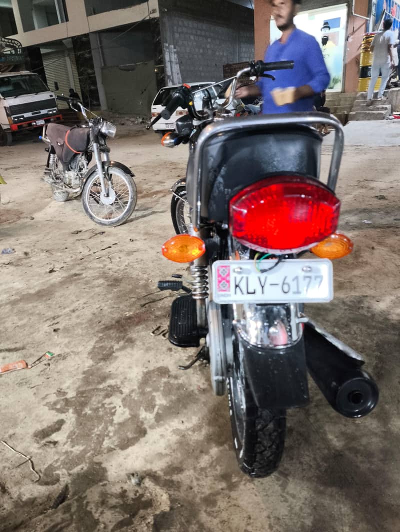 unique 125 2018 7