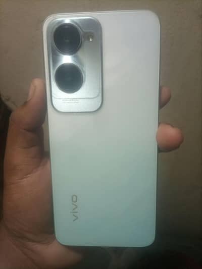 Vivo Y18